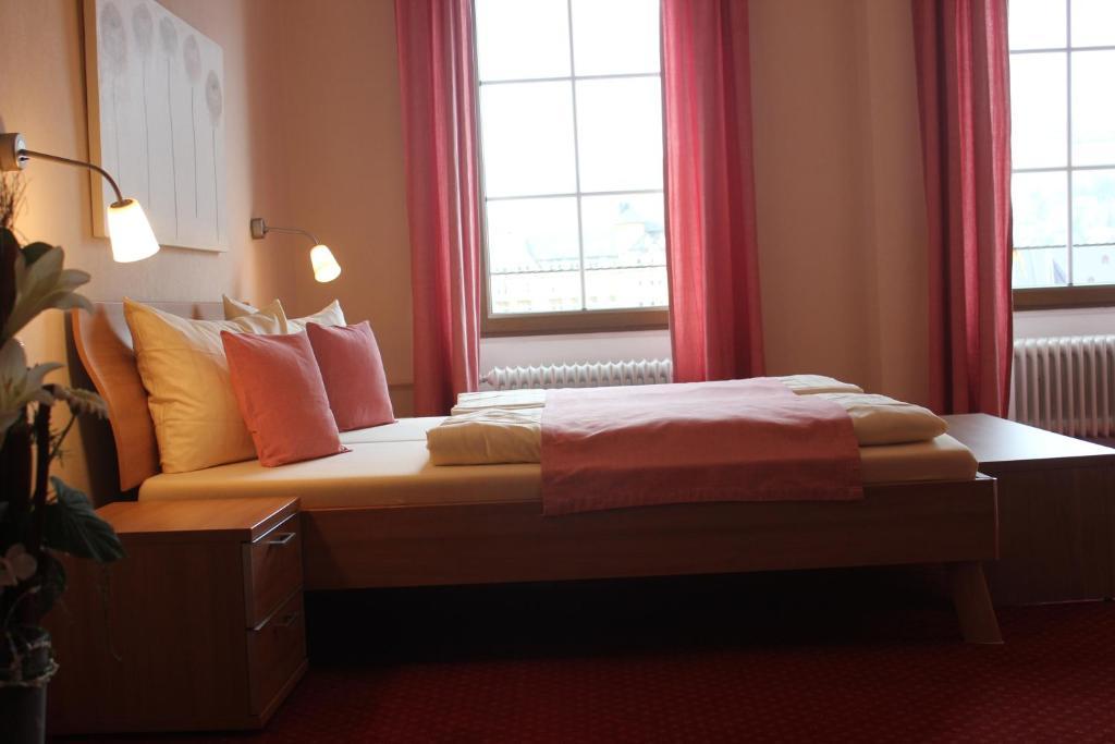 Hotel Roemischer Kaiser Commune fusionnée de Commune fusionnée de Bernkastel-Kues Chambre photo